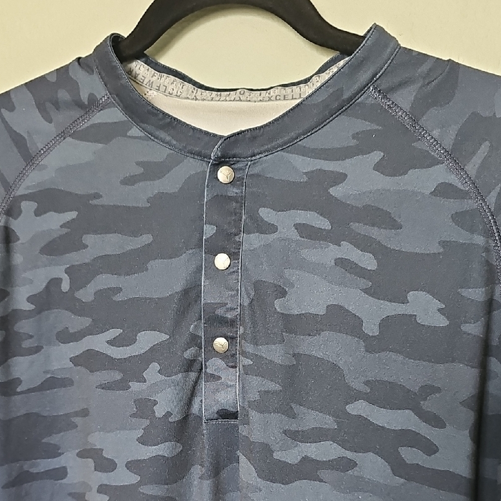 Puma Men's Navy Camo Mat Henley Cloudsoun Quarter Button Shirt Large - Picture 3 of 9